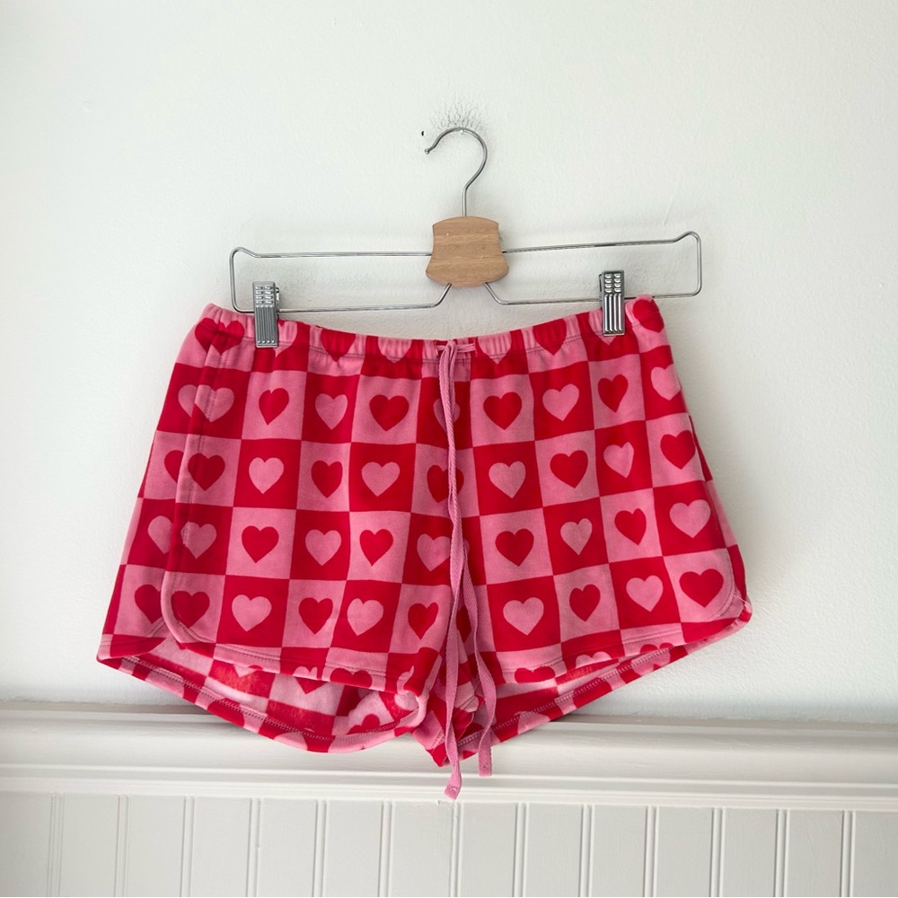 Cupcakes & Cashmere Small Pink Red Heart Patterned Lounge Shorts